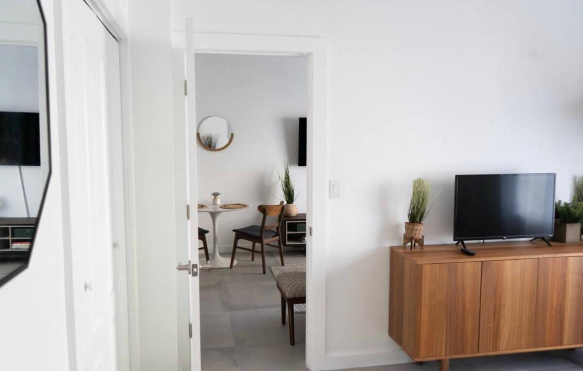 Newely Remodeled Apartment Only 1 Min To The Beach! Miami Beach Exterior photo