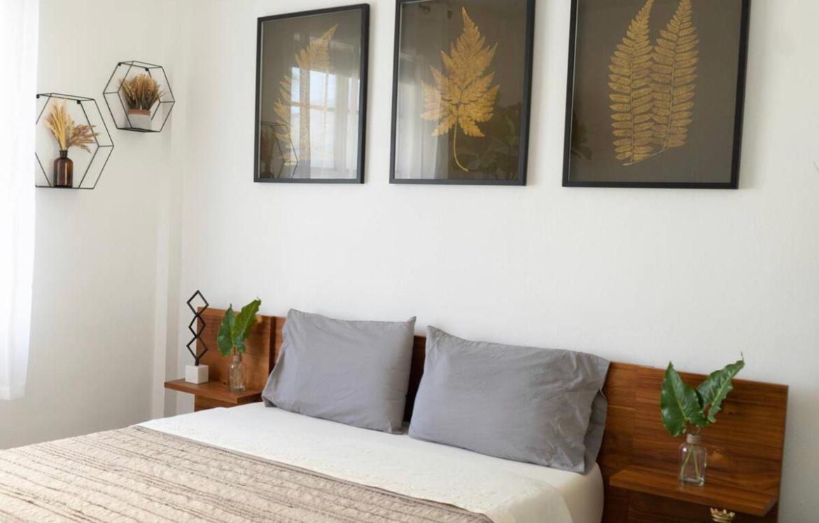 Newely Remodeled Apartment Only 1 Min To The Beach! Miami Beach Exterior photo